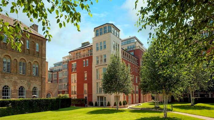 3 Bedroom Flat To Rent In Coleridge Gardens, London, SW10