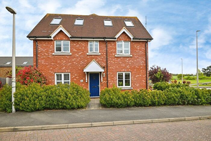 5 Bedroom End Terrace House For Sale In Gambit Way, Rochester, Kent, ME3