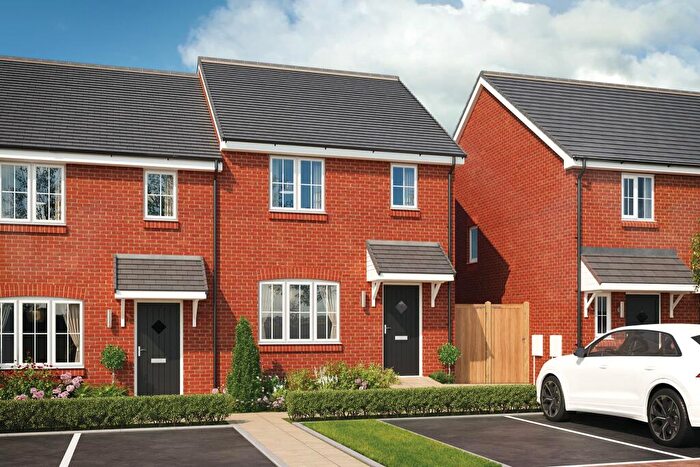 3 Bedroom Terraced House For Sale In Irthlingborough Road, Wellingborough, NN8