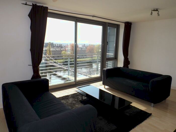 2 Bedroom Flat To Rent In Maxwell Street, City Centre, G1