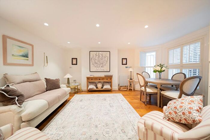 1 Bedroom Flat For Sale In Cheyne Walk, Chelsea, SW10