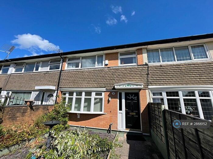 3 Bedroom Terraced House To Rent In Cambridge Road, Droylsden, Manchester, M43