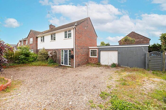4 Bedroom Semi-Detached House For Sale In Lakeside Rise, Blundeston, NR32