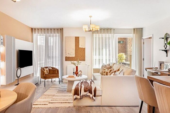 1 Bedroom Flat For Sale In High Road, Goodmayes, Ilford, IG3