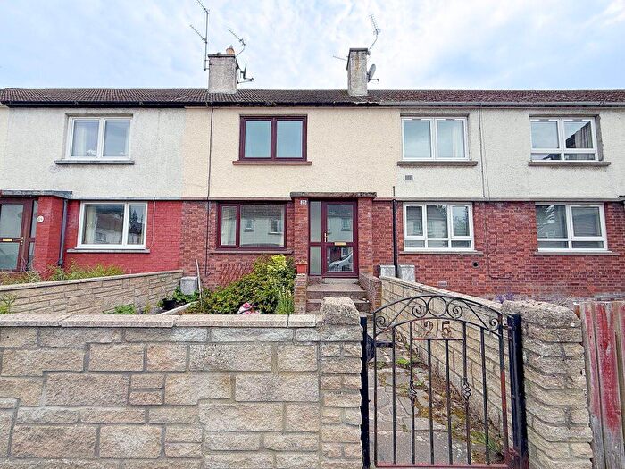 2 Bedroom Terraced House For Sale In Kingsway, Forres, IV36