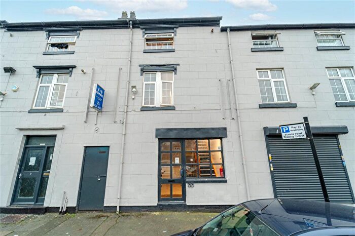 1 Bedroom Apartment To Rent In Mott Street, Birmingham, West Midlands, B19