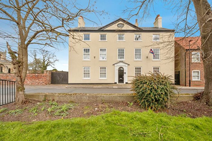 2 Bedroom Detached House For Sale In Stonegate, Thorne, Doncaster, DN8