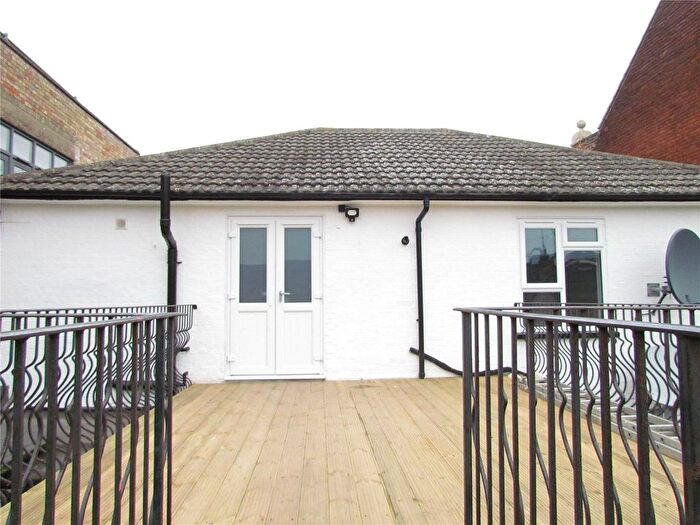 3 Bedroom Maisonette To Rent In High Street, Harwich, Essex, CO12