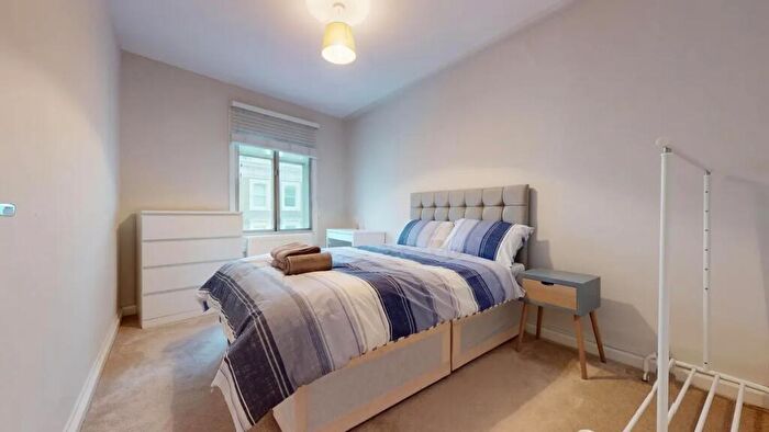 2 Bedroom Flat To Rent In Ifield Road, London, SW10