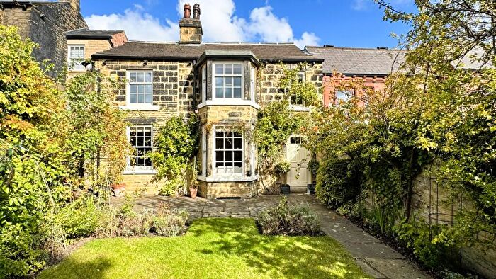 3 Bedroom Detached House For Sale In York Cottage, - Potternewton Lane, Chapel Allerton, Leeds, West Yorkshire, LS7