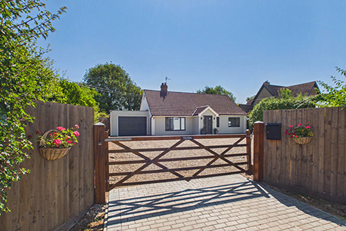 4 Bedroom Chalet For Sale In Telesia Bury Road, Lawshall, IP29