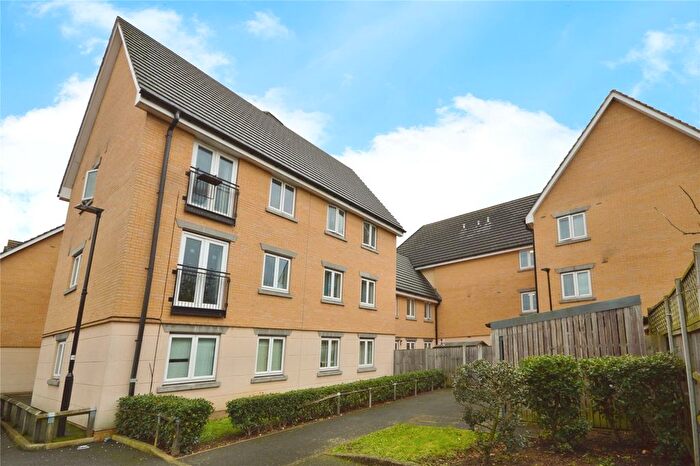 1 Bedroom Flat To Rent In Fusiliers Way, Hounslow, TW4