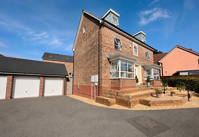 5 Bedroom Detached House For Sale In Cartier Close, Yeovil, BA21