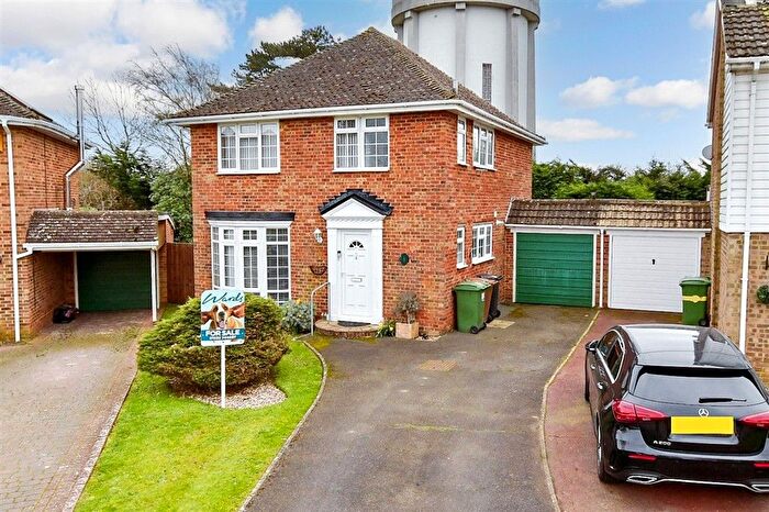 3 Bedroom Detached House For Sale In Dane Court, Coxheath, Maidstone, Kent, ME17