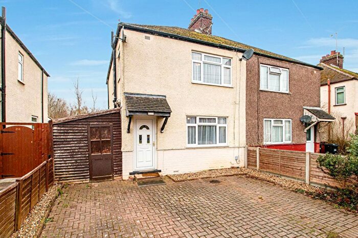 3 Bedroom Semi-Detached House To Rent In Windsor Street, Wolverton, Milton Keynes, MK12