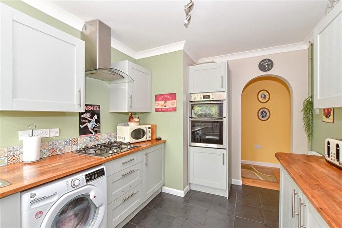 2 Bedroom Detached Bungalow For Sale In Ashford, Kent, TN26