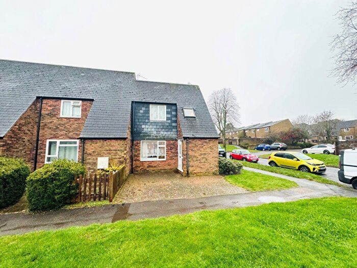 4 Bedroom House To Rent In Maplehurst Road, Chichester, PO19