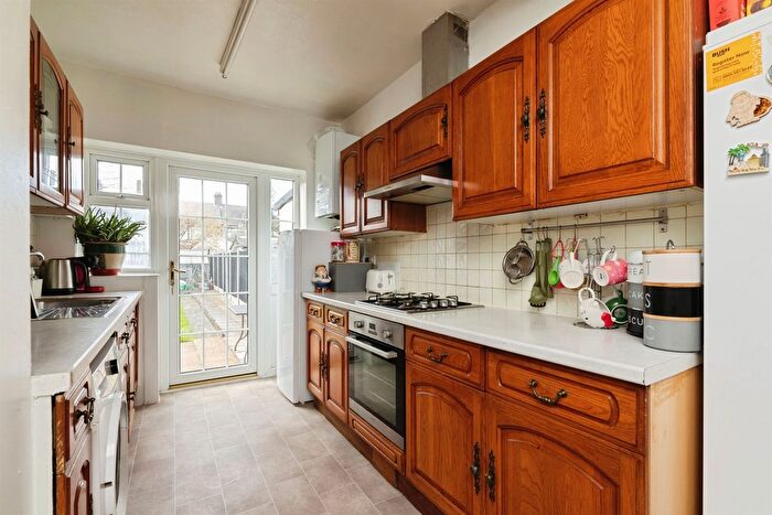 3 Bedroom Terraced House For Sale In Broadhurst Avenue, Ilford, IG3