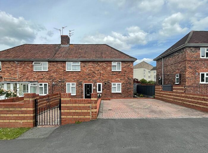 3 Bedroom Semi-Detached House To Rent In Uplands Road, Bristol, BS16