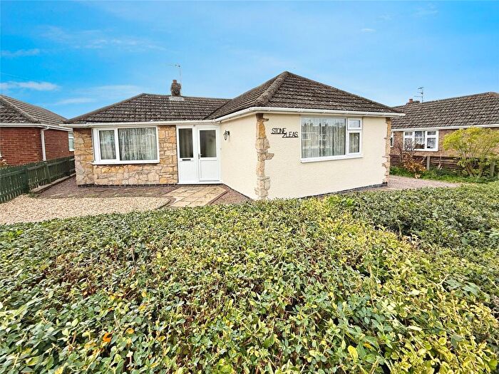 3 Bedroom Bungalow For Sale In Torksey Avenue, Saxilby, Lincoln, Lincolnshire, LN1