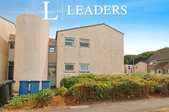 3 Bedroom Flat To Rent In Milwards, Harlow, CM19