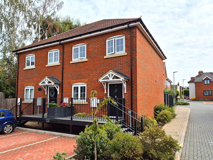 2 Bedroom Semi-Detached House For Sale In Parachute Grove, Henlow, Bedforshire, SG16