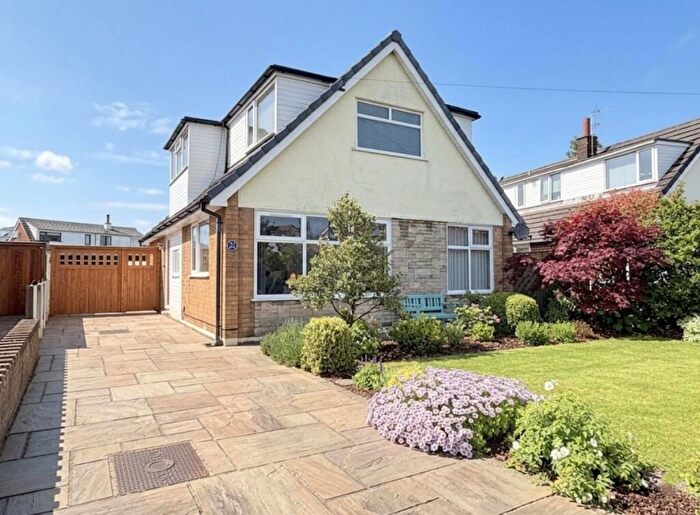 3 Bedroom Detached House For Sale In Mythop Road, Lytham, FY8