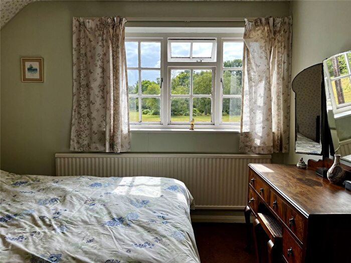 4 Bedroom Detached House For Sale In Canterton Lane, Brook, Lyndhurst, Hampshire, SO43