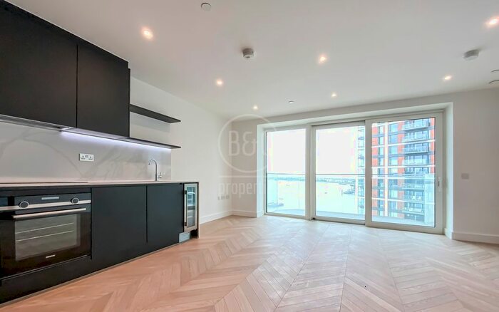 1 Bedroom Flat To Rent In Hennessey Apartments, Royal Arsernal Riverside, SE18