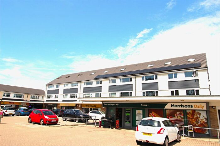2 Bedroom Flat To Rent In Carisbrooke Road, Gosport, Hants, PO13