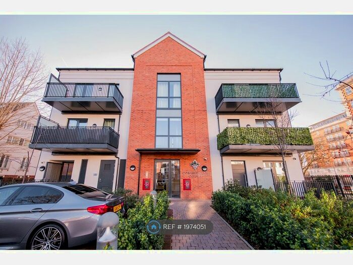 1 Bedroom Flat To Rent In Corinthian Court, Ruislip, HA4