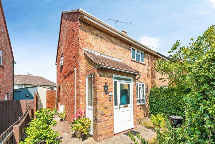 2 Bedroom Property To Rent In The Street, Swindon, SN25