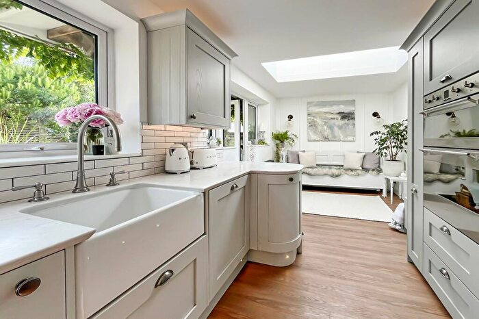 3 Bedroom Detached House For Sale In Pevensey Road, Worthing, West Sussex, BN11