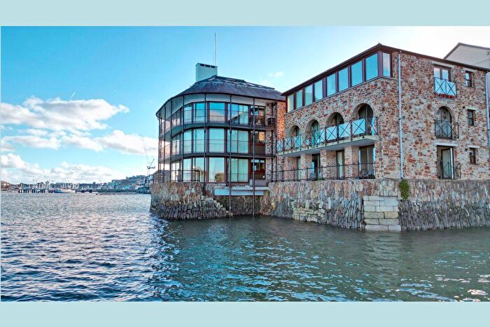 2 Bedroom Flat For Sale In Admirals Quay, The Packet Quays, Falmouth, Cornwall, TR11