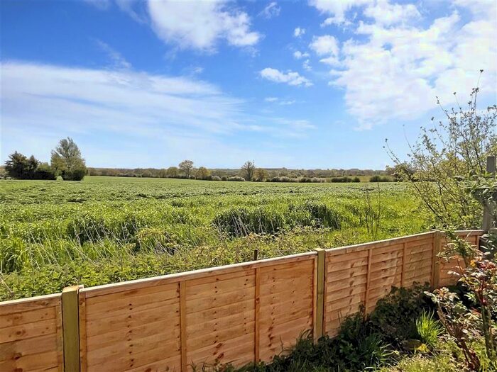 3 Bedroom Detached Bungalow For Sale In Swan Lane, Sellindge, Kent, TN25