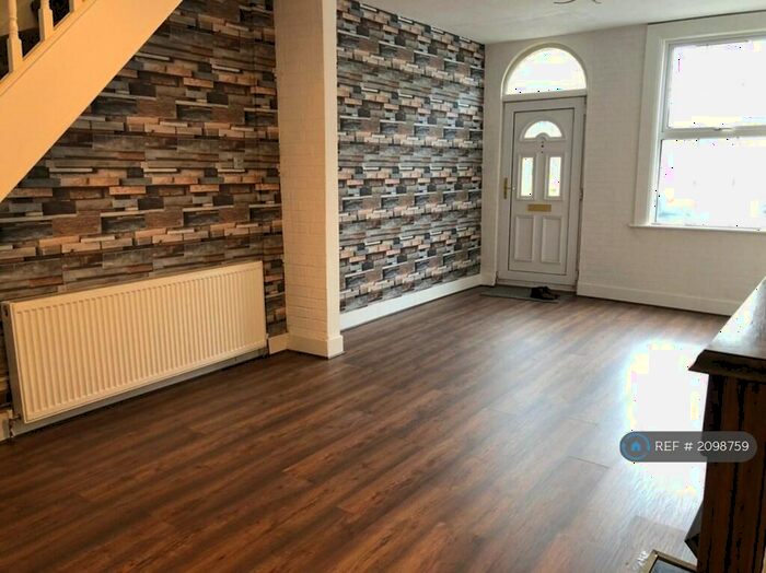 2 Bedroom End Of Terrace House To Rent In Stanley Road, Morden, SM4