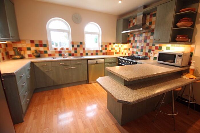 6 Bedroom Property To Rent In Misbourne Road, Uxbridge, UB10