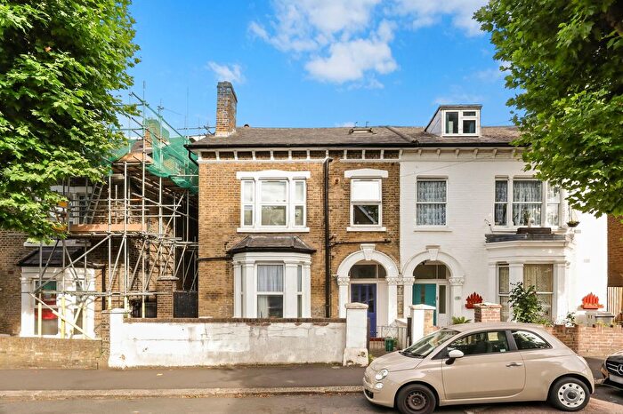1 Bedroom Studio To Rent In St. Marys Road, London, NW10