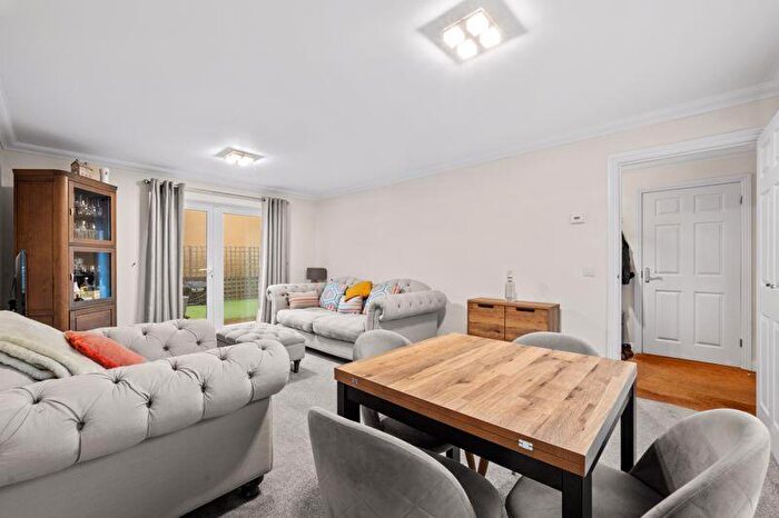 3 Bedroom Terraced House For Sale In Westmacott Road, Weymouth, DT3