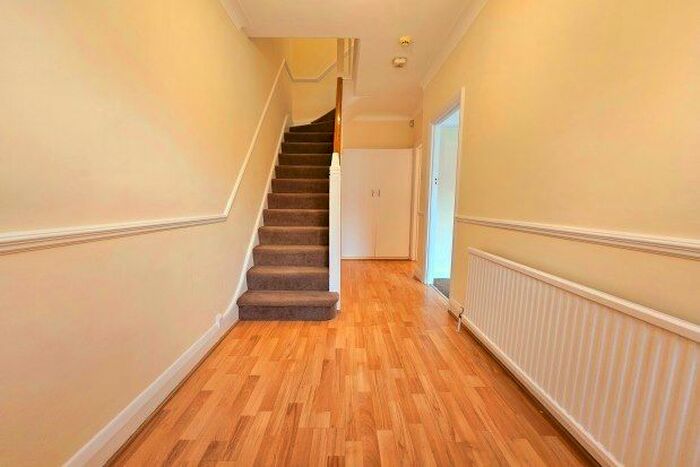3 Bedroom Property To Rent In Brangbourne Road, Bromley, BR1