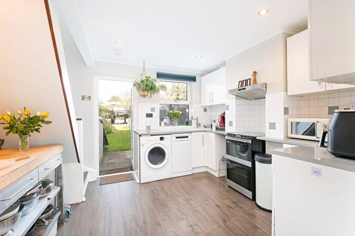 3 Bedroom Terraced House For Sale In Newark Road, South Croydon, CR2