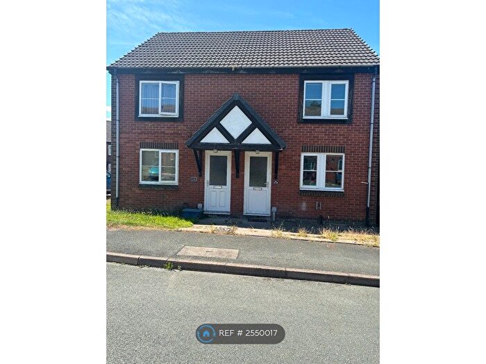 3 Bedroom Semi-Detached House To Rent In Glandwr, Newtown, SY16