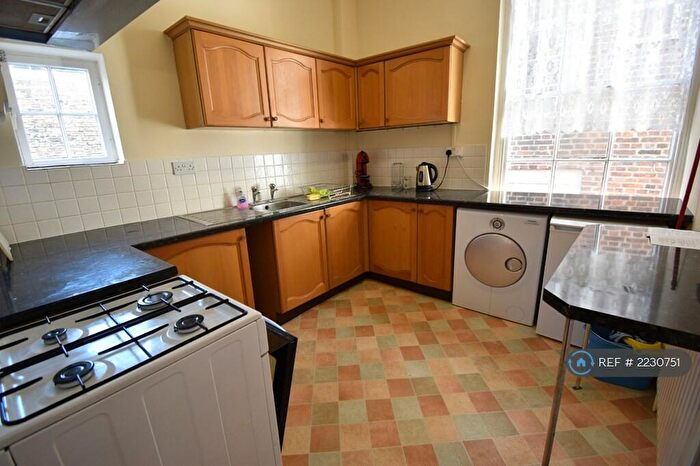 2 Bedroom Flat To Rent In Mercer Row, Louth, LN11