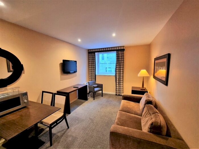 1 Bedroom Flat To Rent In Rosemount Viaduct, Rosemount, Aberdeen, AB25