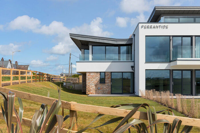 3 Bedroom Apartment For Sale In Upton, Bude, EX23