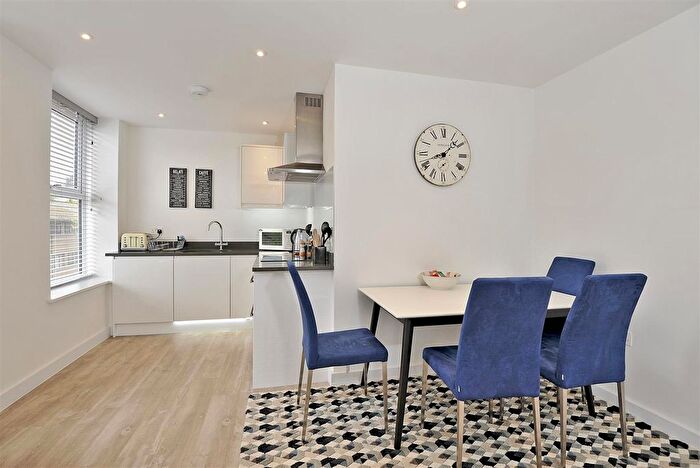 2 Bedroom Flat To Rent In Buryfields House, Buryfields, Guildford, GU2