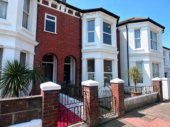2 Bedroom End Of Terrace House To Rent In Redoubt Road, Eastbourne, BN22