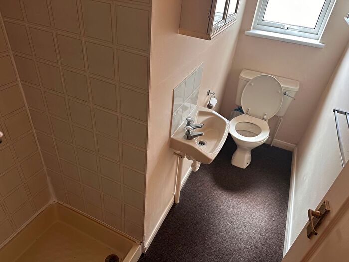 Studio To Rent In Baldry Gardens, London, SW16