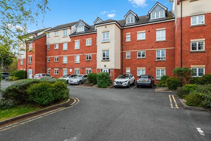 2 Bedroom Flat For Sale In Turberville Place, Warwick, CV34