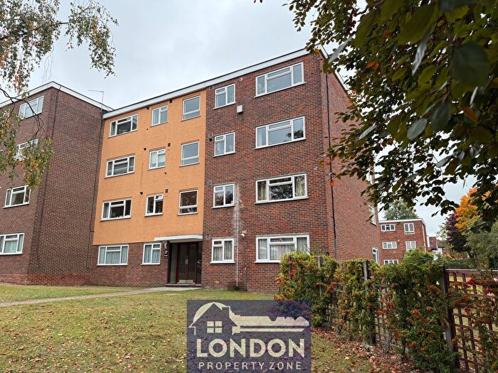 2 Bedroom Flat To Rent In Stanley Park Road, Wallington, SM6